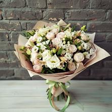Букет цветов из:  Альстромерии, Розы и Хризантемы в Старовеличковской