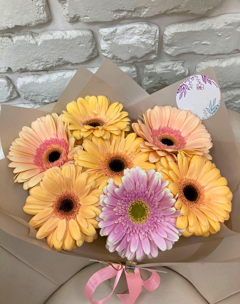 Букет цветов из: Герберы в Старовеличковской