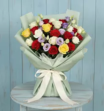 Букет цветов из:  Розы в Старовеличковской