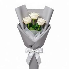 Букет 3 белые розы в Старовеличковской