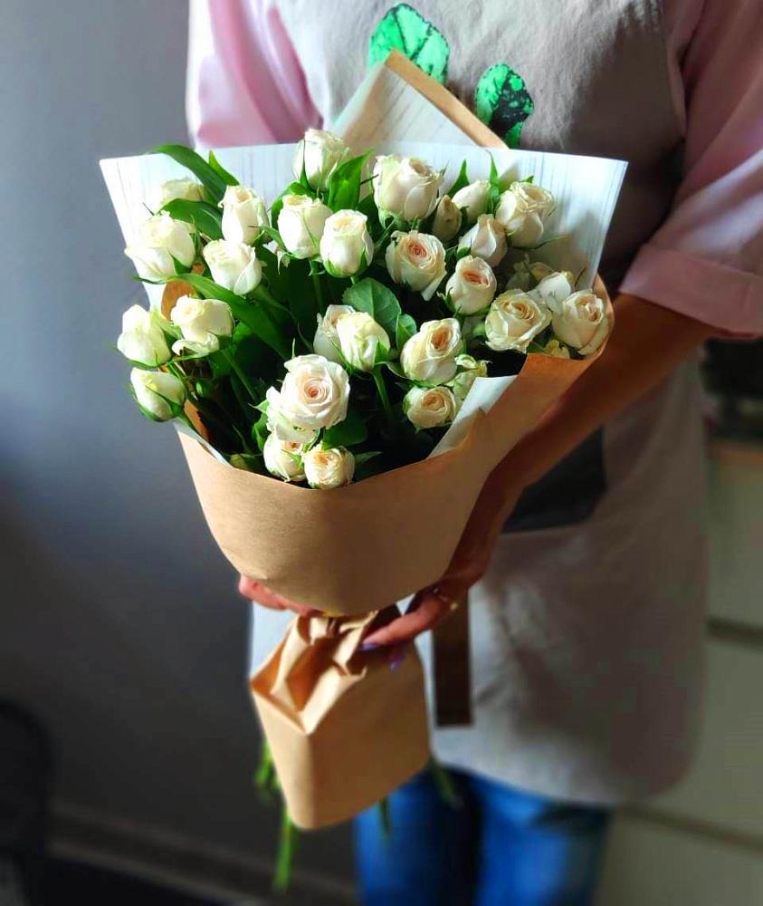 Букет цветов из: Розы в Старовеличковской