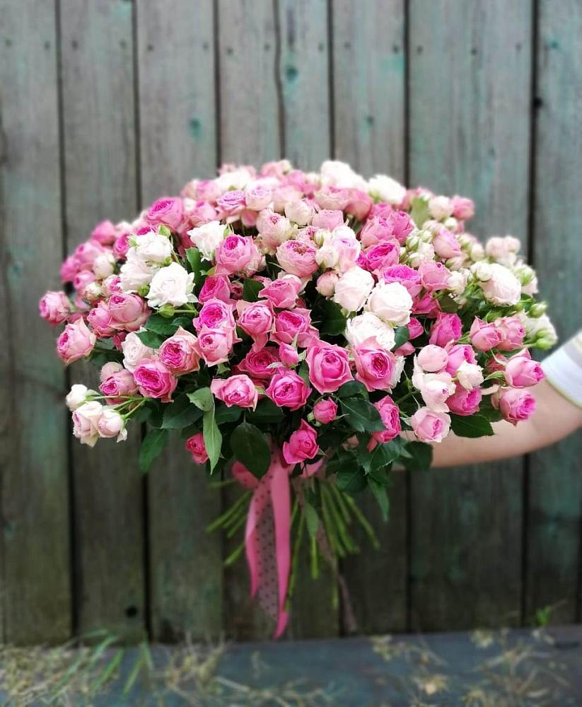 Букет Розовые кустовые розы Натали и Лав Лидия в Старовеличковской