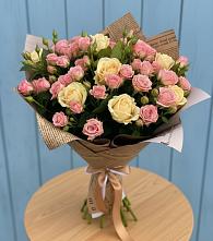 Букет цветов из:  Розы в Старовеличковской