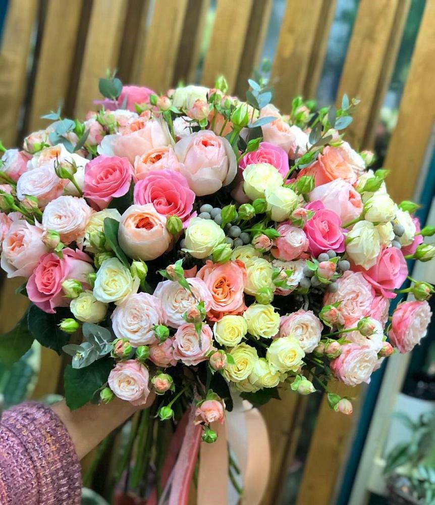 Букет цветов из: Розы в Старовеличковской