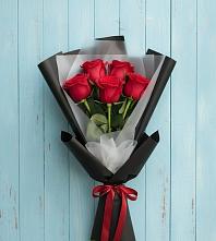 Букет цветов из:  Розы в Старовеличковской