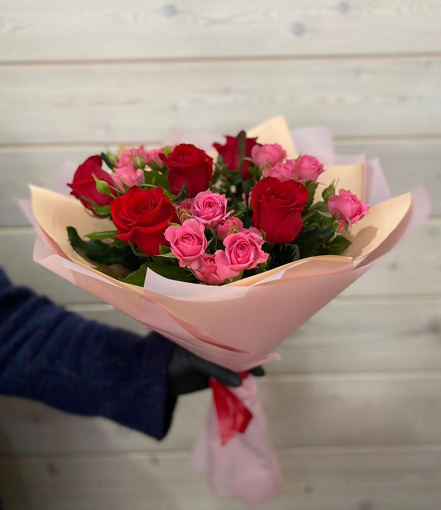 Букет цветов из: Розы в Старовеличковской