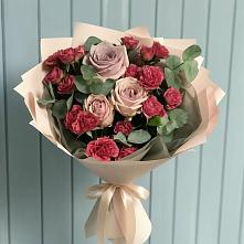 Букет цветов из:  Гвоздики и Розы в Старовеличковской