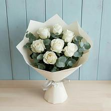 Букет Белые розы в Эвкалипте в Старовеличковской