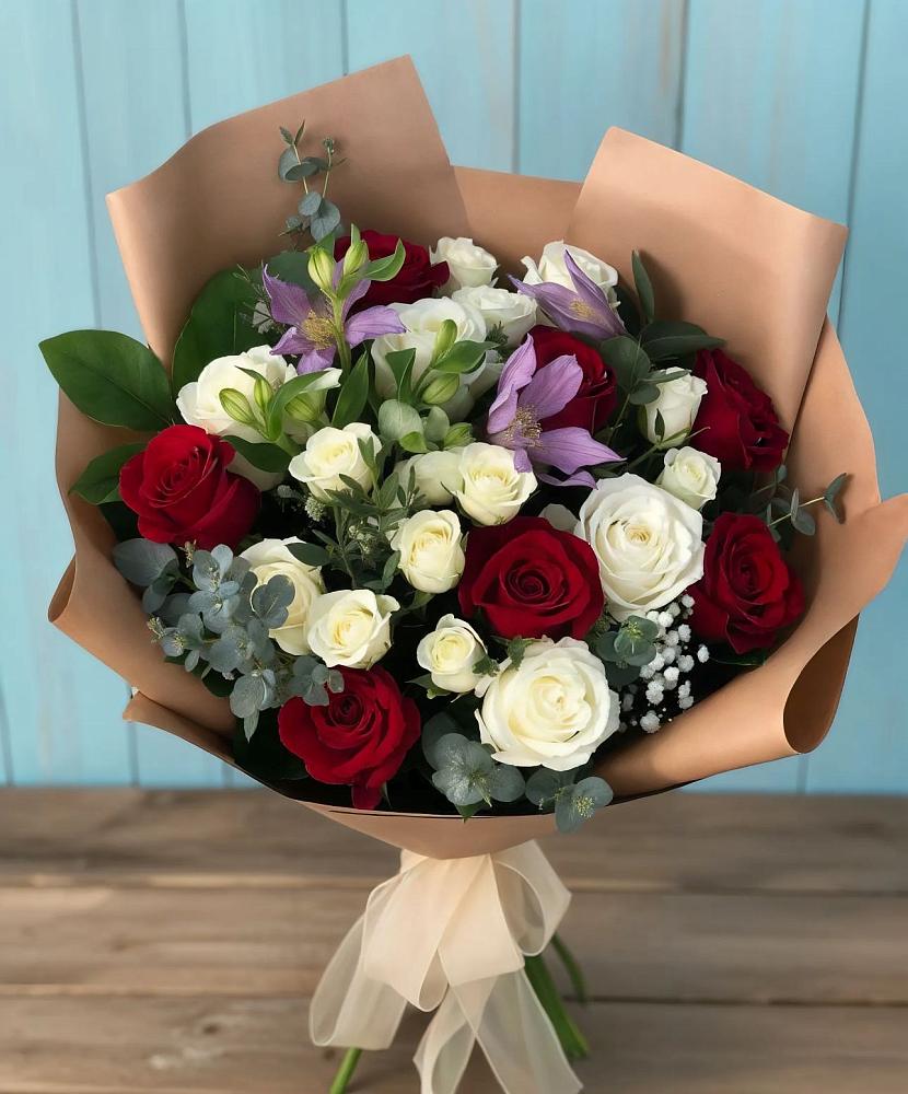 Букет цветов из: Розы и Альстромерии в Старовеличковской